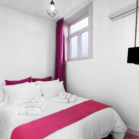 Crooked Floor House - 1St Floor Apartamento Porto Exterior foto