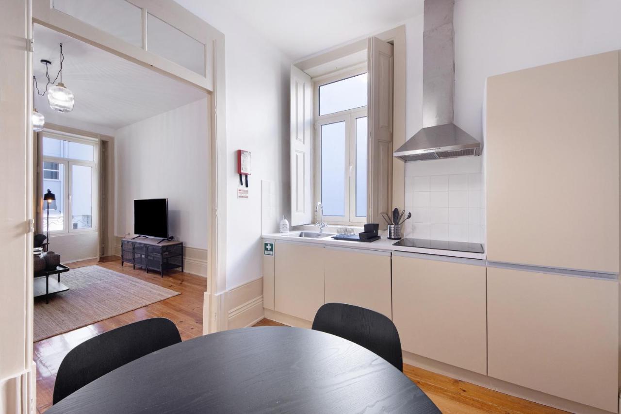 Crooked Floor House - 1St Floor Apartamento Porto Exterior foto